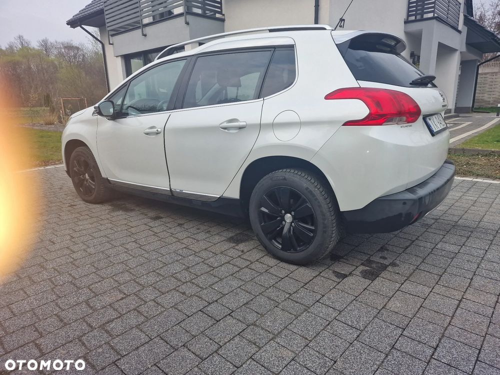 Peugeot 2008 1.6 VTi Allure - 4