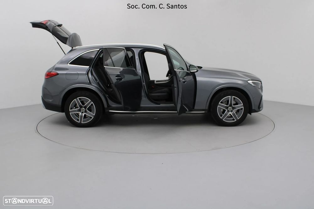 Mercedes-Benz GLC 300 e 4Matic 9G-TRONIC AMG Line Advanced - 12