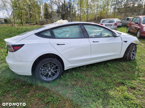 TESLA MODEL 3 NA CZĘŚCI