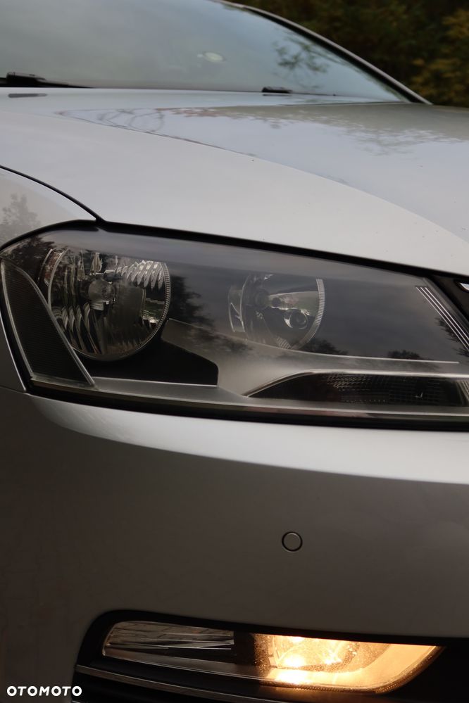 Volkswagen Passat 1.4 TSI Trendline DSG - 23