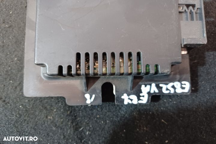 Calculator lumini 9204525 9204525-01 9204525 9204525-01 BMW Seria 1 E - 4