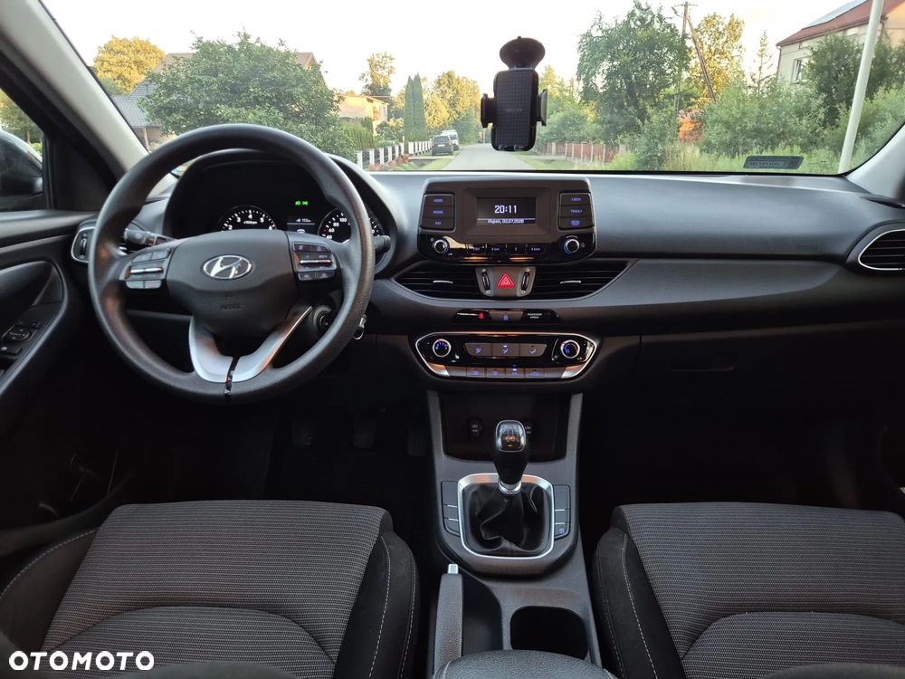 Hyundai i30 1.4 Classic + - 12