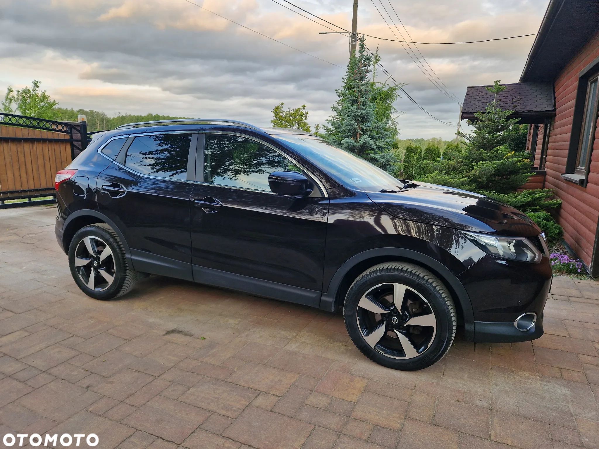 Nissan Qashqai 1.6 DCi N-Connecta EU6 - 1