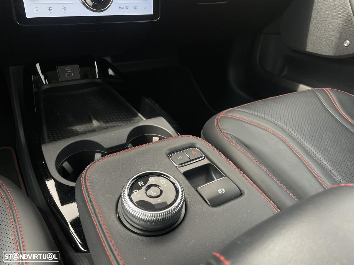 Ford Mustang Mach-E 98.7 kWh Premium AWD - 32