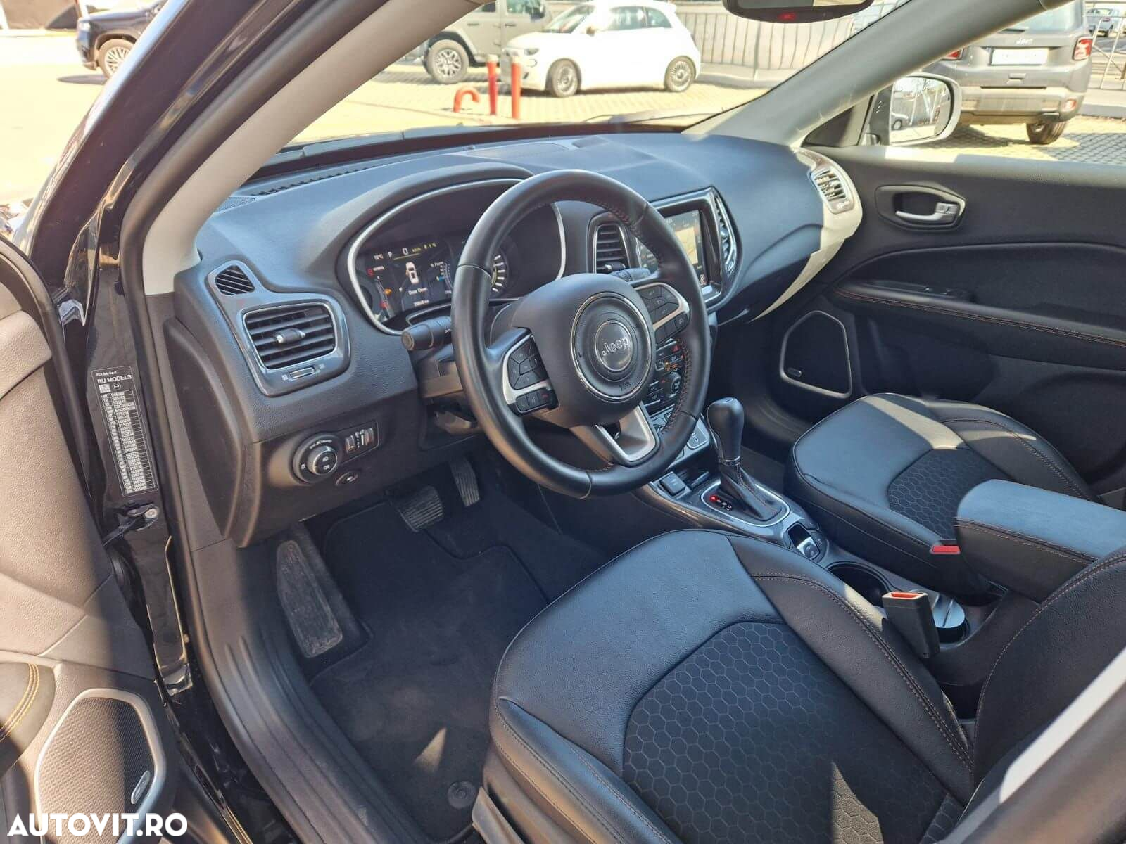 Jeep Compass - 13