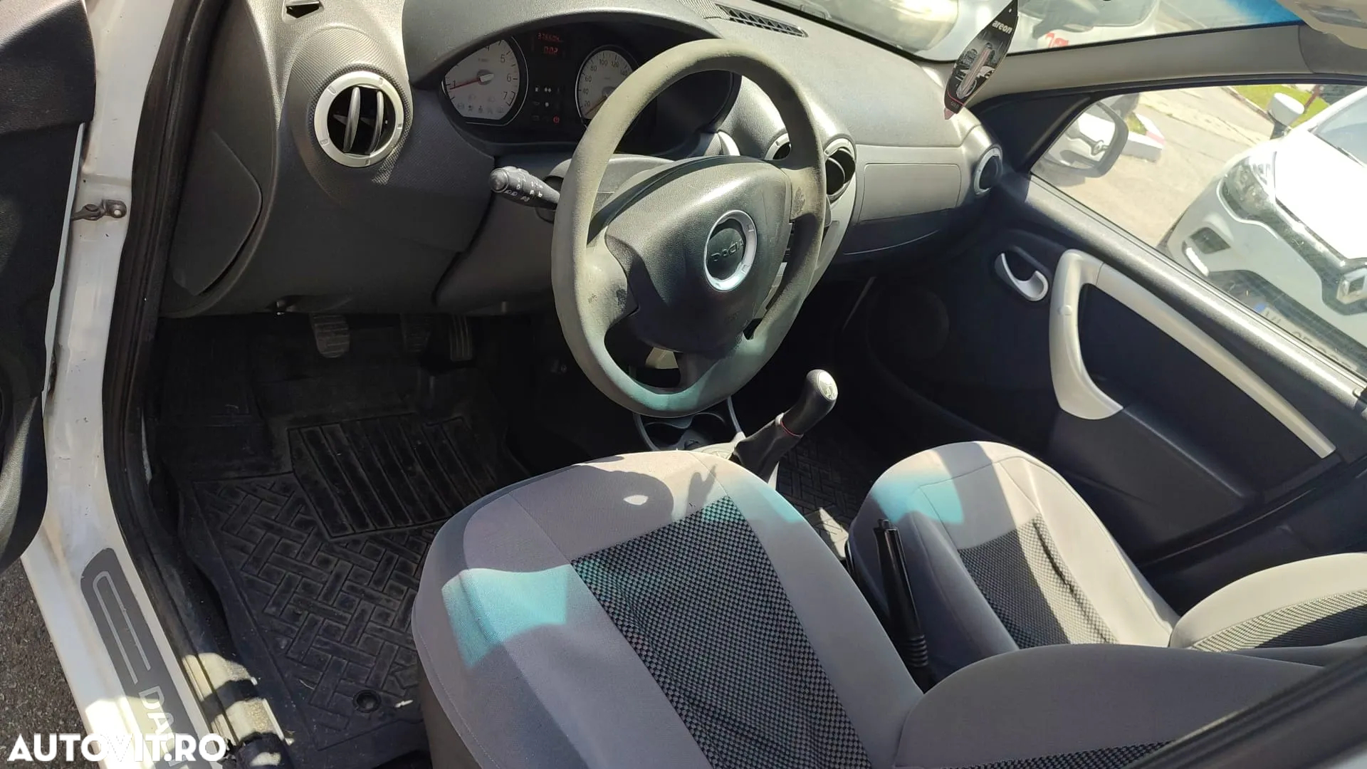 Dacia Logan 1.5 DCI Ambiance - 9