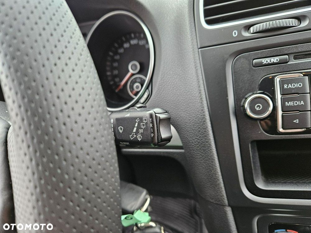 Volkswagen Golf - 15