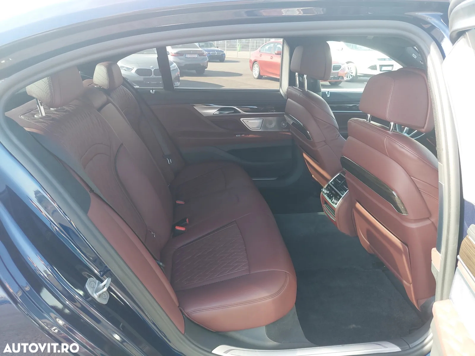 BMW Seria 7 750Li xDrive - 18