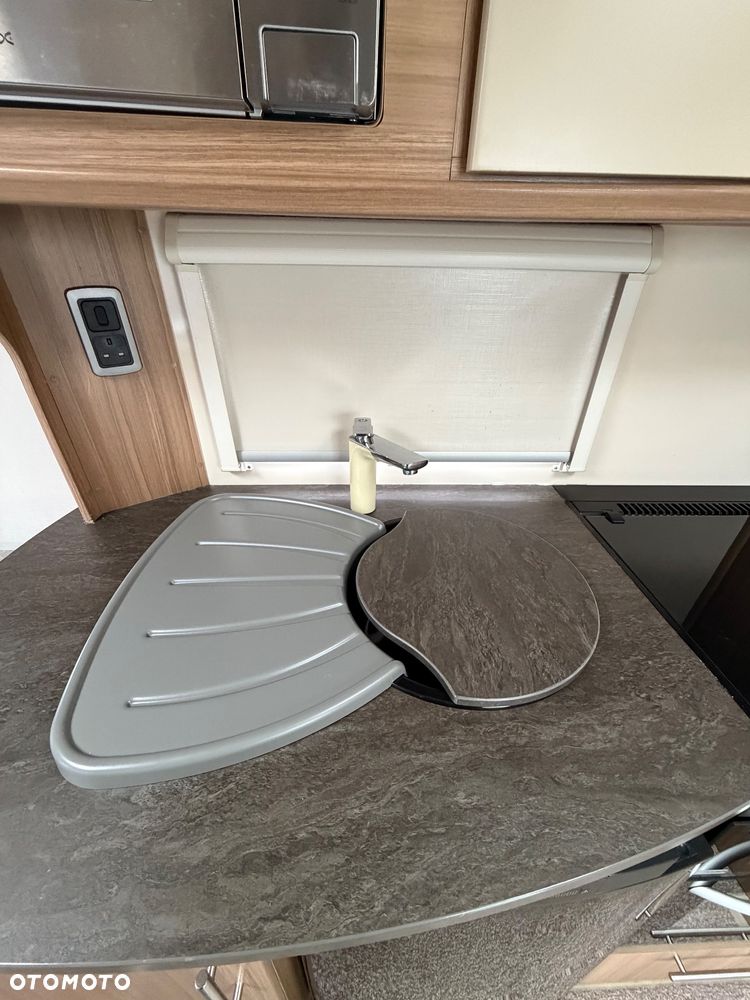 Lunar Quasar 462 - 34