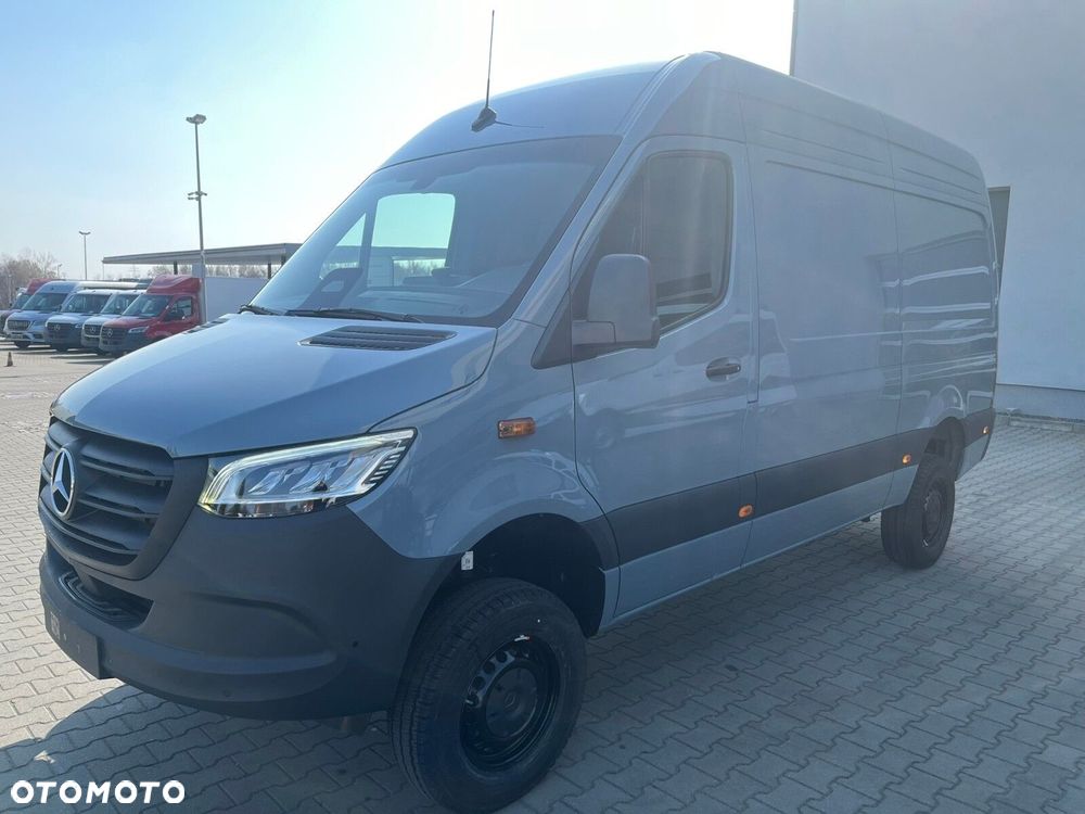 Mercedes-Benz Sprinter 319 CDI - 1