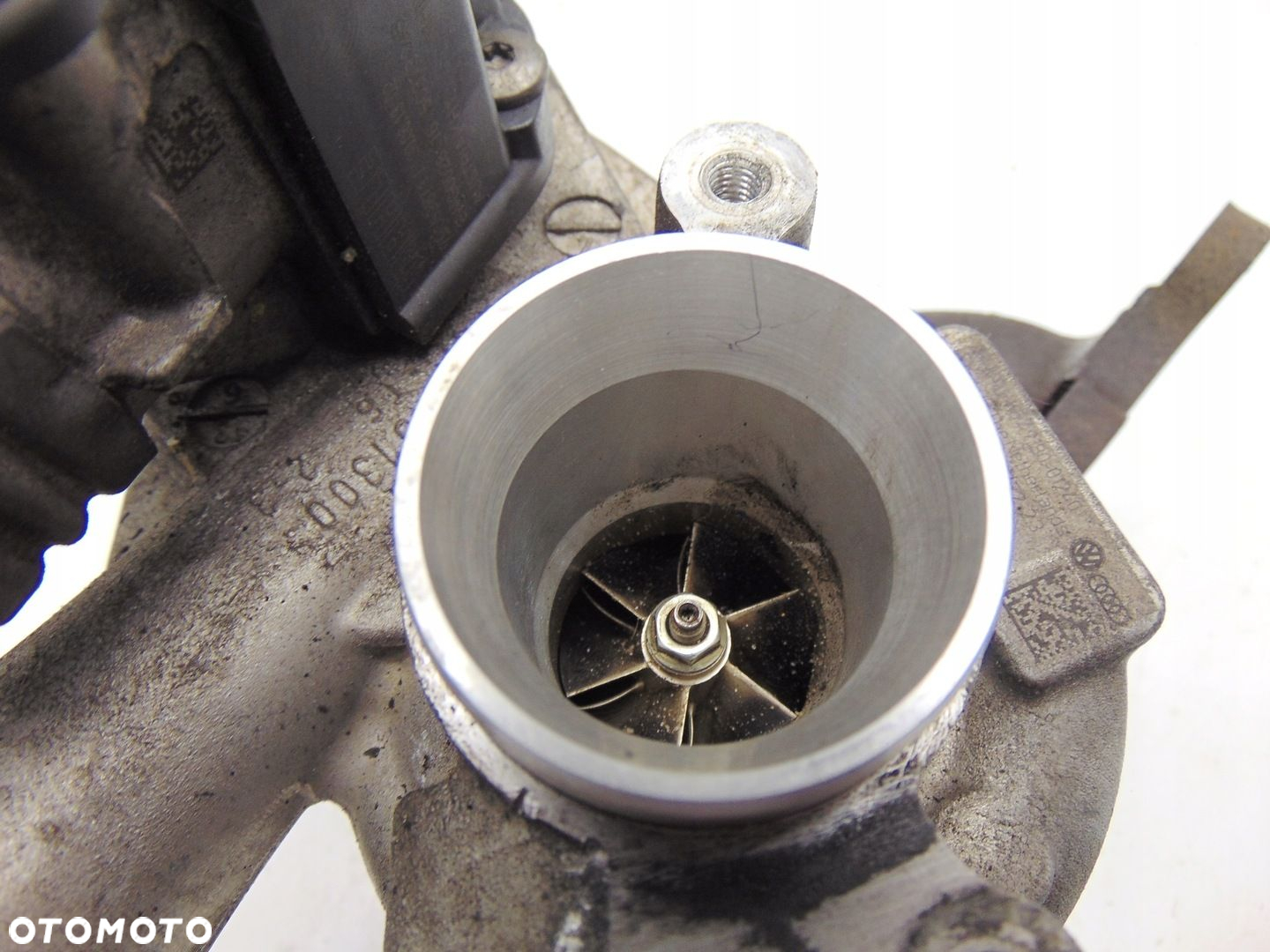 TURBOSPRĘŻARKA TURBO VW GOLF VII AUDI A3 8V 1.4 TSI 04E145704 - 2
