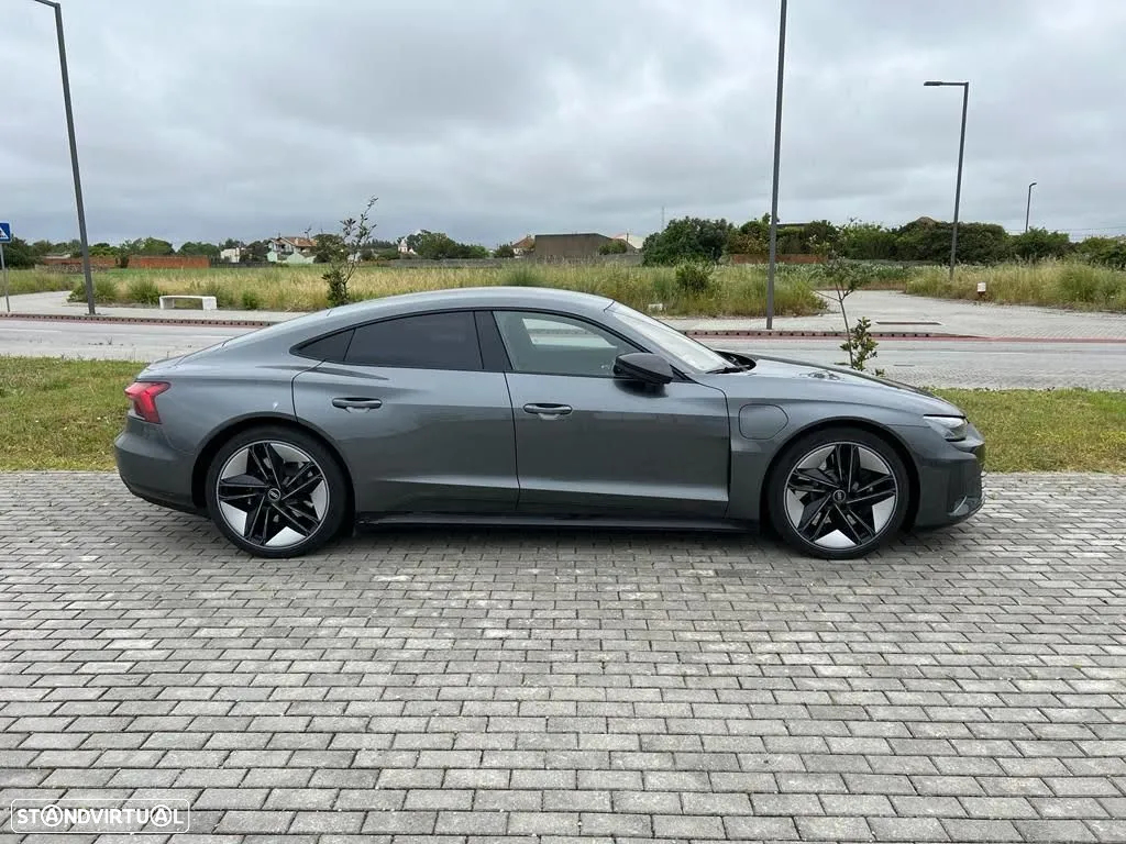 Audi RS e-tron GT quattro - 13