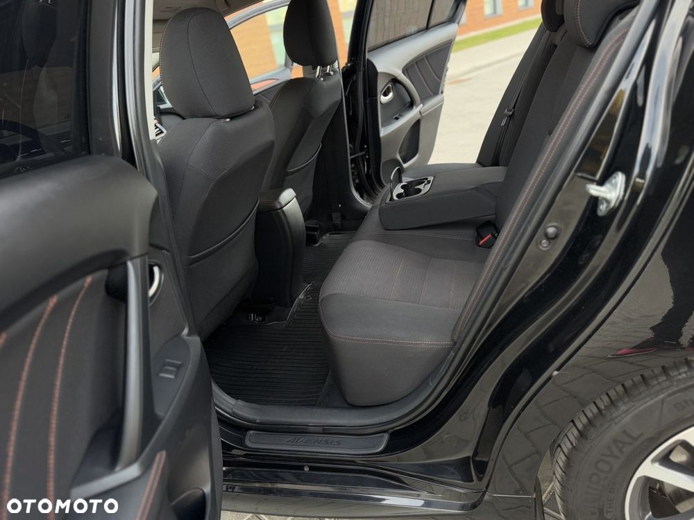 Toyota Avensis 1.8 Premium - 7