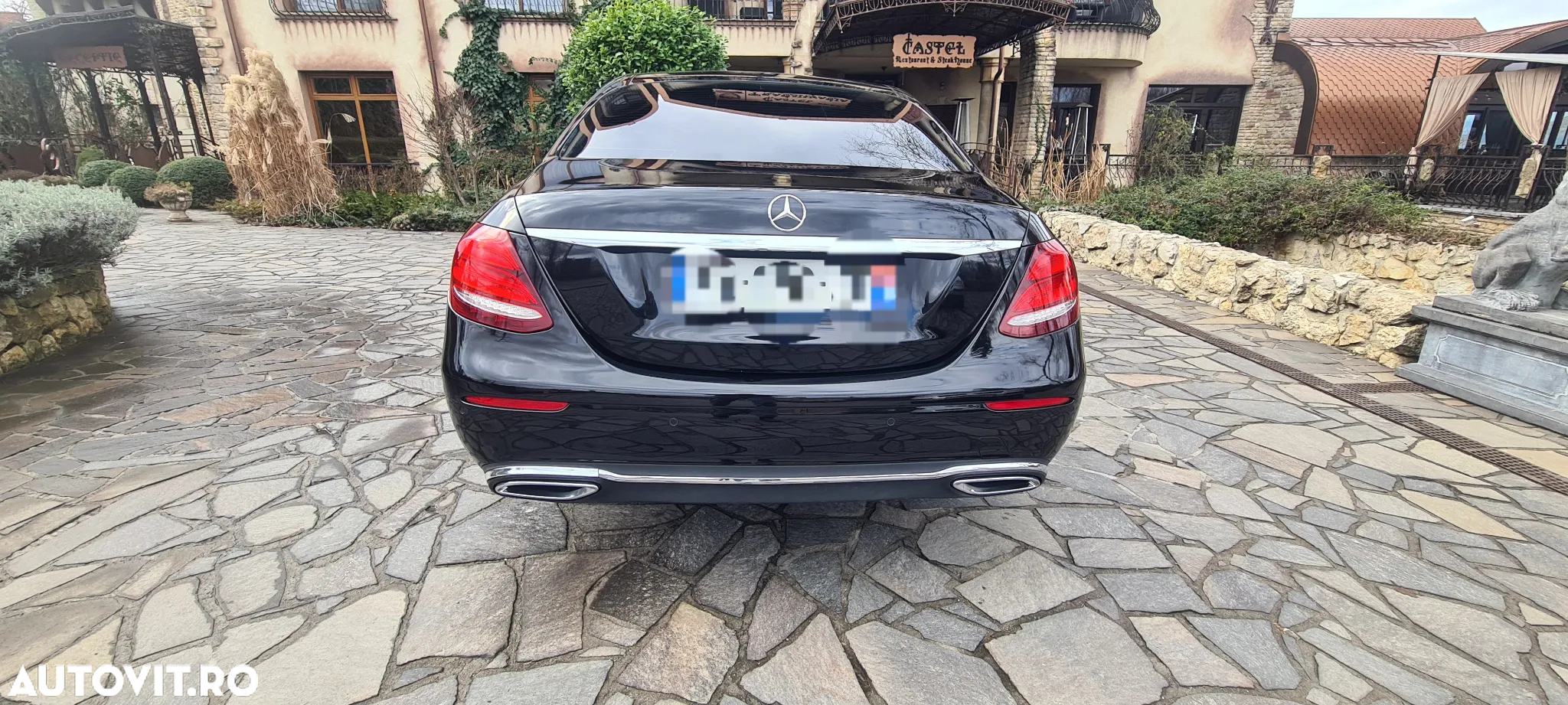 Mercedes-Benz E 220 d 9G-TRONIC AMG Line - 10