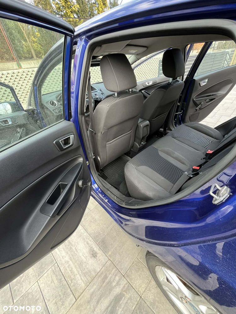 Ford Fiesta 1.5 TDCi Ambiente - 6