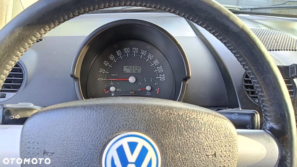 Volkswagen New Beetle 1.9 TDI - 11