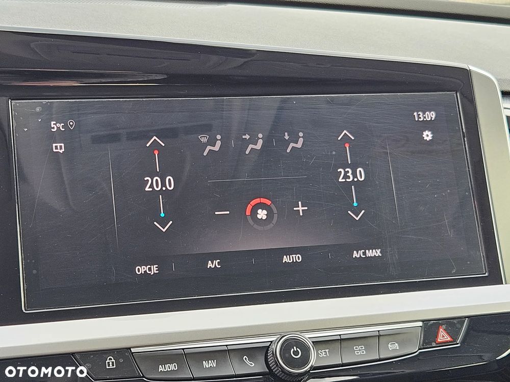 Opel Grandland 1.2 T GS S&S - 30