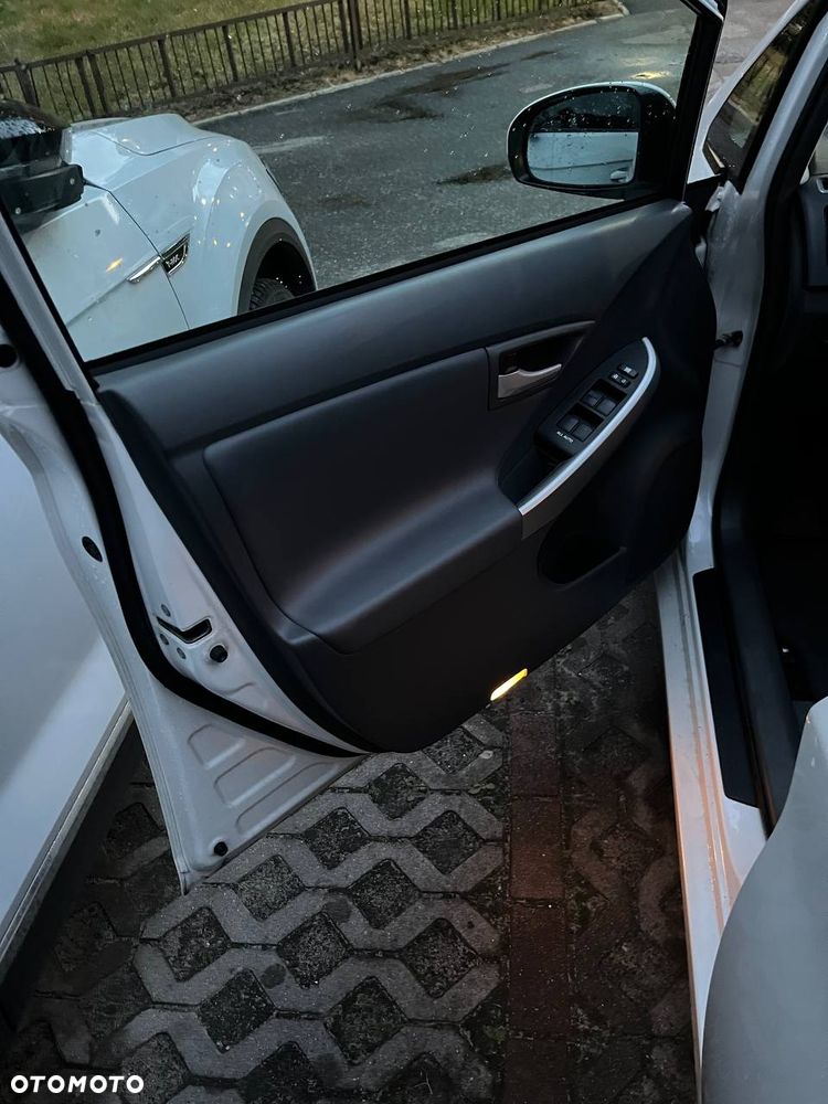 Toyota Prius - 21