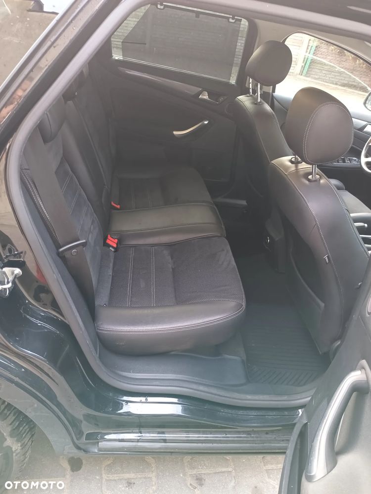 Ford Mondeo 2.0 TDCi Titanium - 25