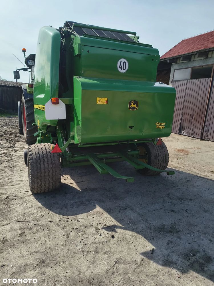 John Deere 854 - 3