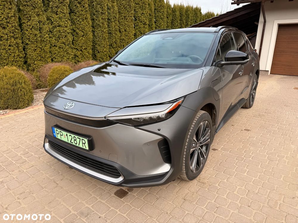 Toyota bZ4X 71.4kWh 4x4 Executive - 2