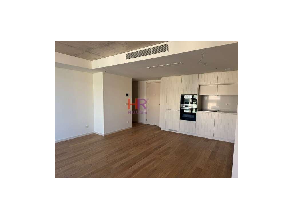 Arrenda-se T1 - Santa Clara, junto ao Forúm Coimbra. - Grande imagem: 4/18