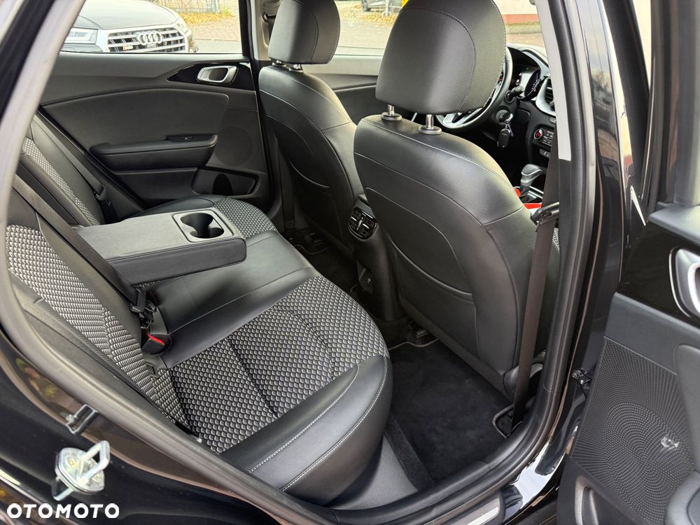 Kia XCeed 1.5 T-GDI L Business Line DCT - 11