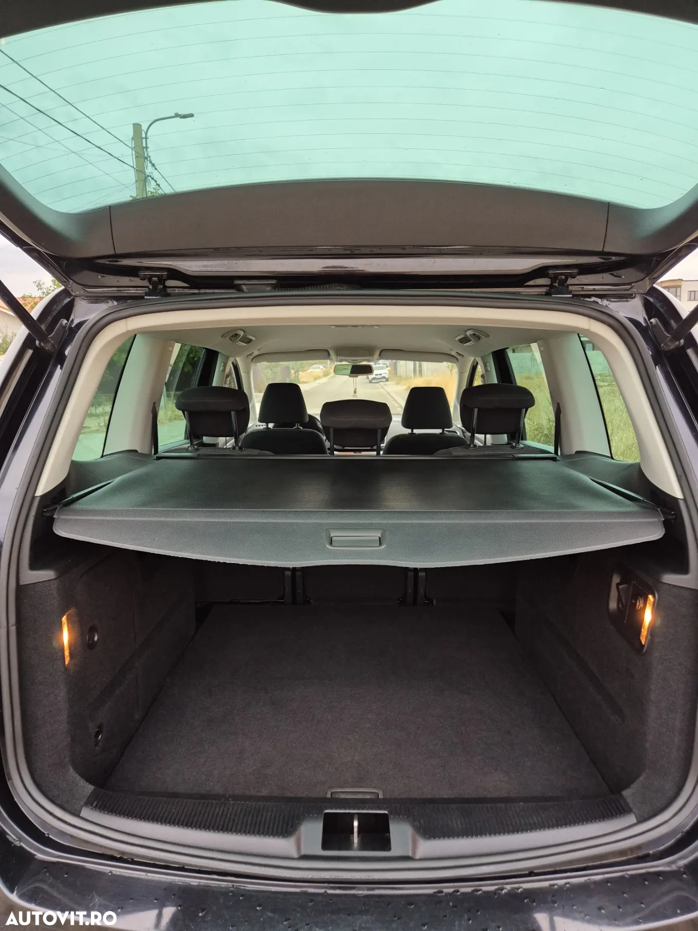 Volkswagen Sharan 2.0 TDI DSG BlueMotion Technology Highline - 9
