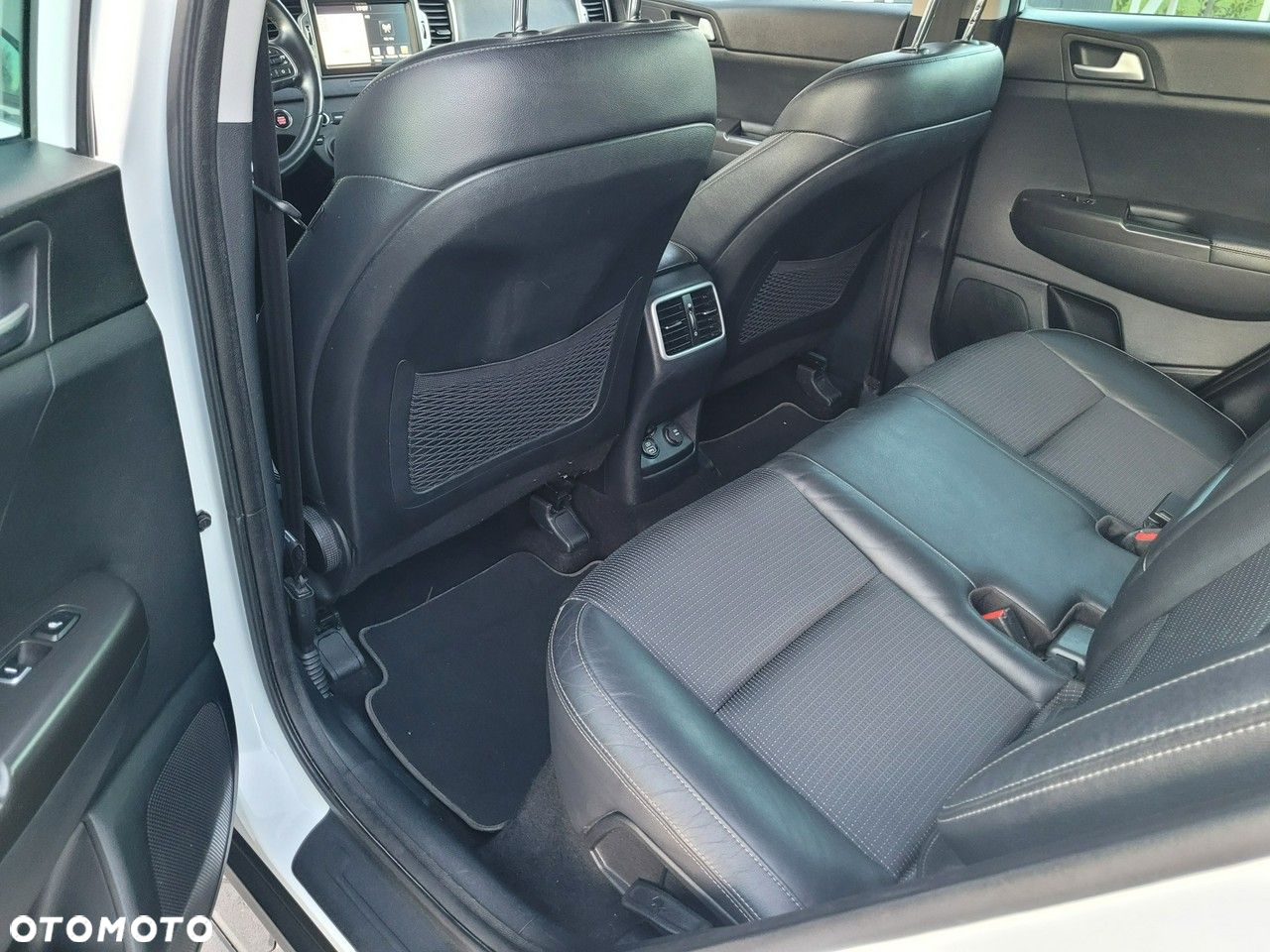Kia Sportage - 13
