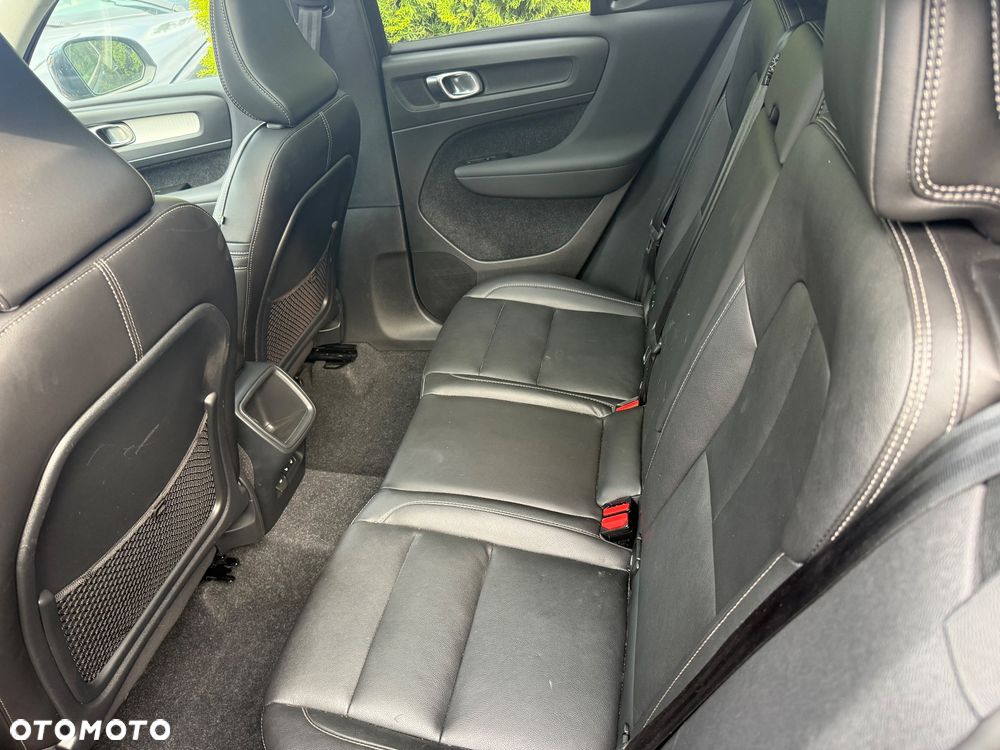 Volvo XC 40 T5 AWD Momentum - 11
