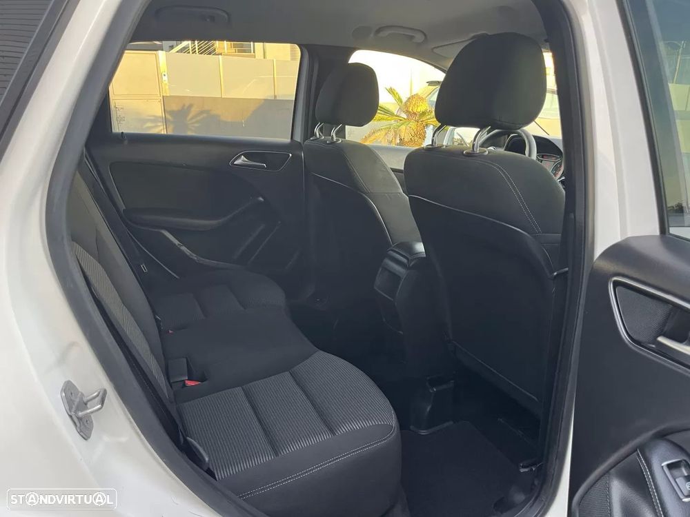 Mercedes-Benz B 220 d 7G-DCT Edition - 44