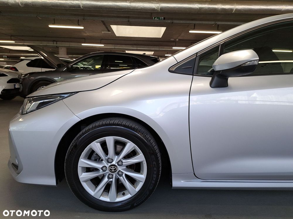 Toyota Corolla 1.8 Hybrid Comfort - 33