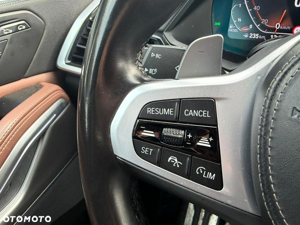 BMW X6 xDrive30d mHEV - 17