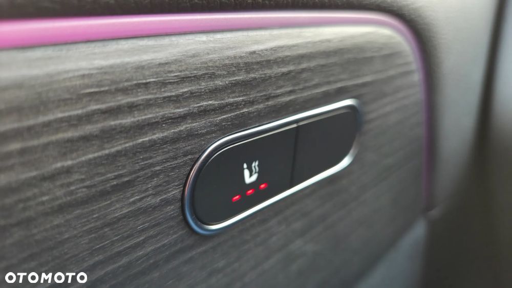 Mercedes-Benz GLA 250e AMG Line - 23