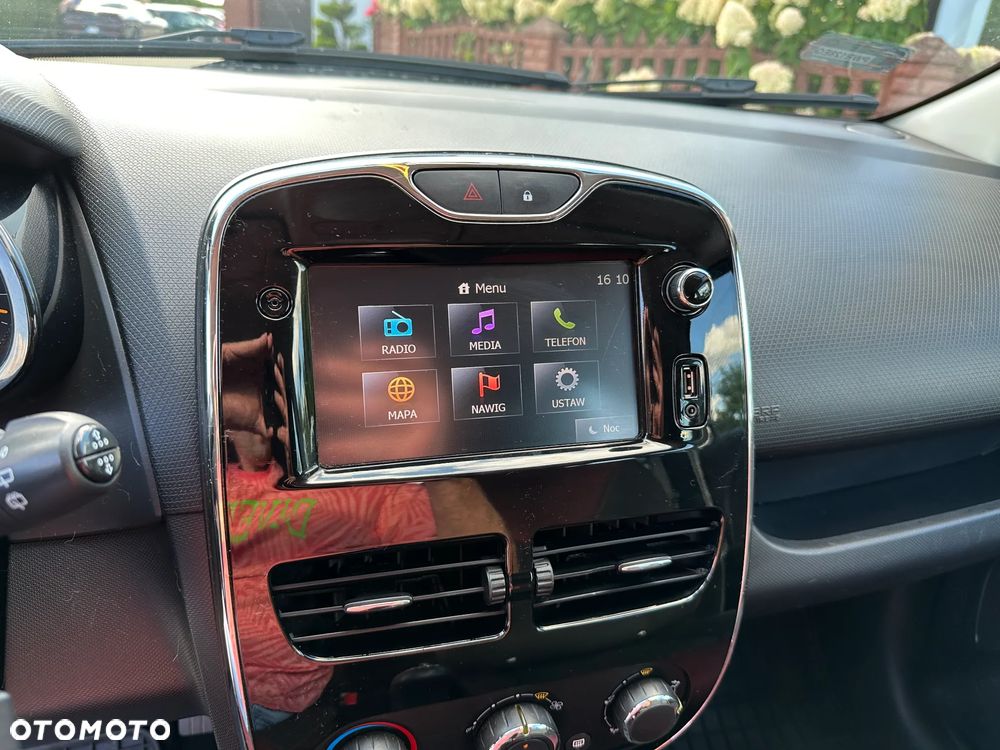 Renault Clio - 12