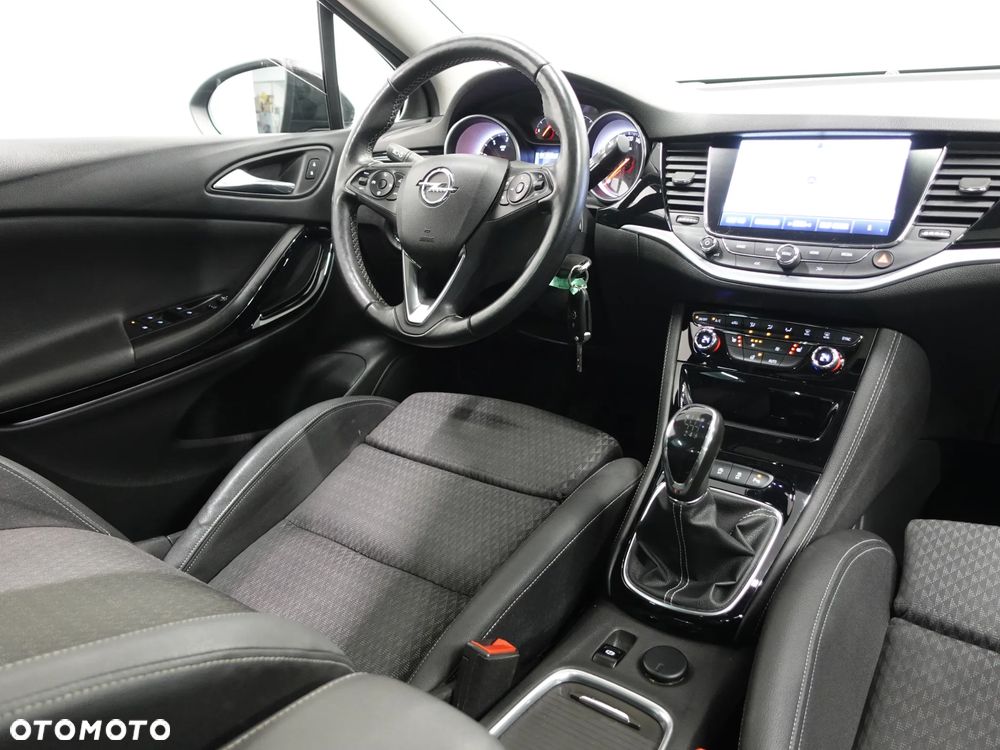 Opel Astra 1.6 BiTurbo D (CDTI) Start/Stop Innovation - 33
