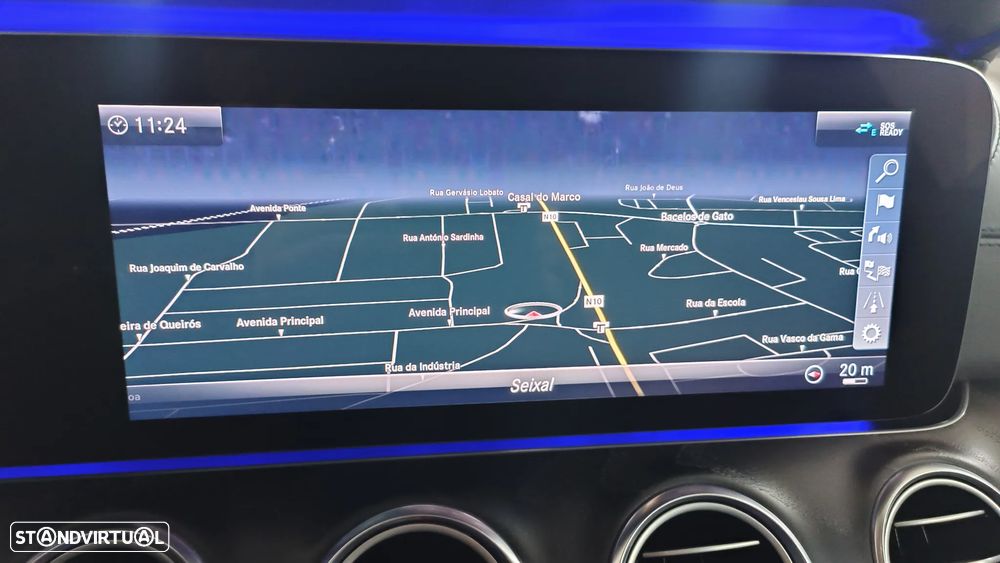 Mercedes-Benz E 220 d AMG designo - 22