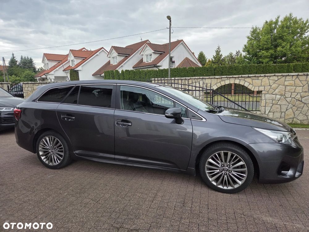 Toyota Avensis - 14