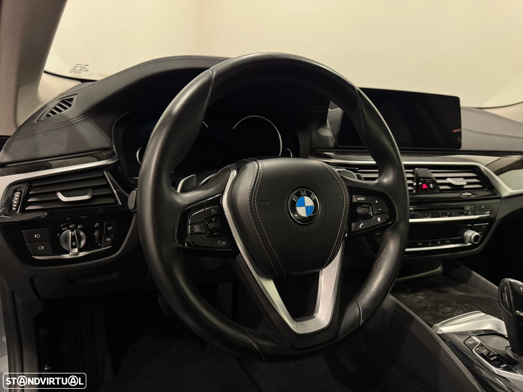 BMW 520 d Line Luxury Auto - 35