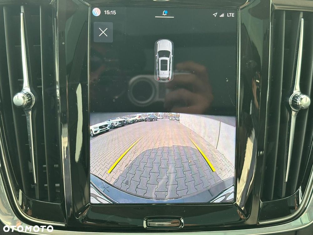 Volvo V90 Cross Country - 27