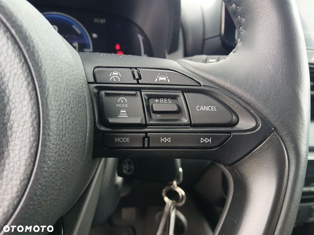Toyota Yaris Hybrid 1.5 Style - 30