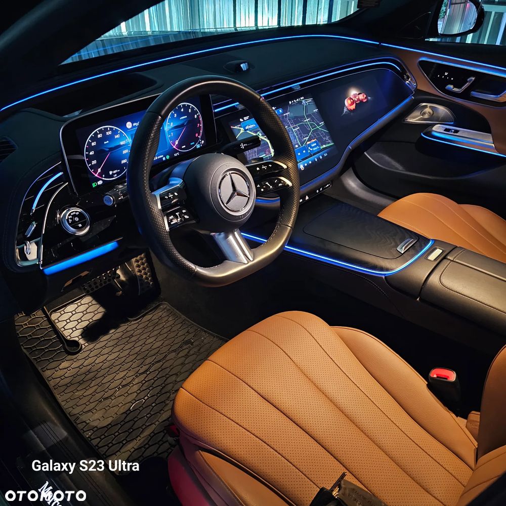 Mercedes-Benz Klasa E 200 Exclusive - 34