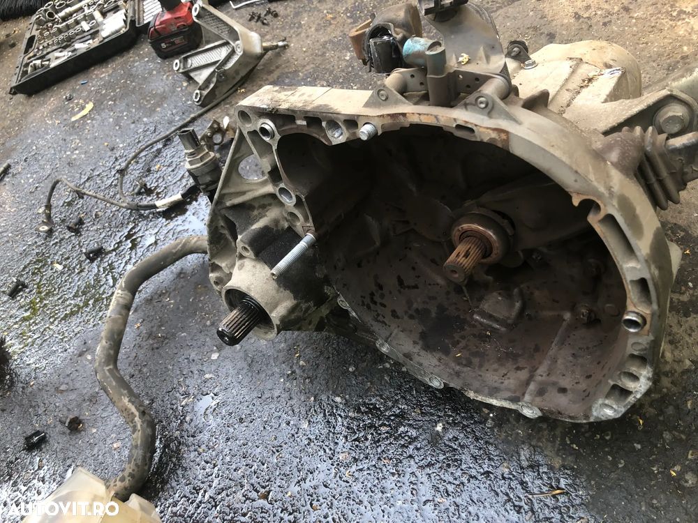 Cutie de viteze Dacia Logan 1 PH2 facelift 2010 1.6 16v benzina - 5