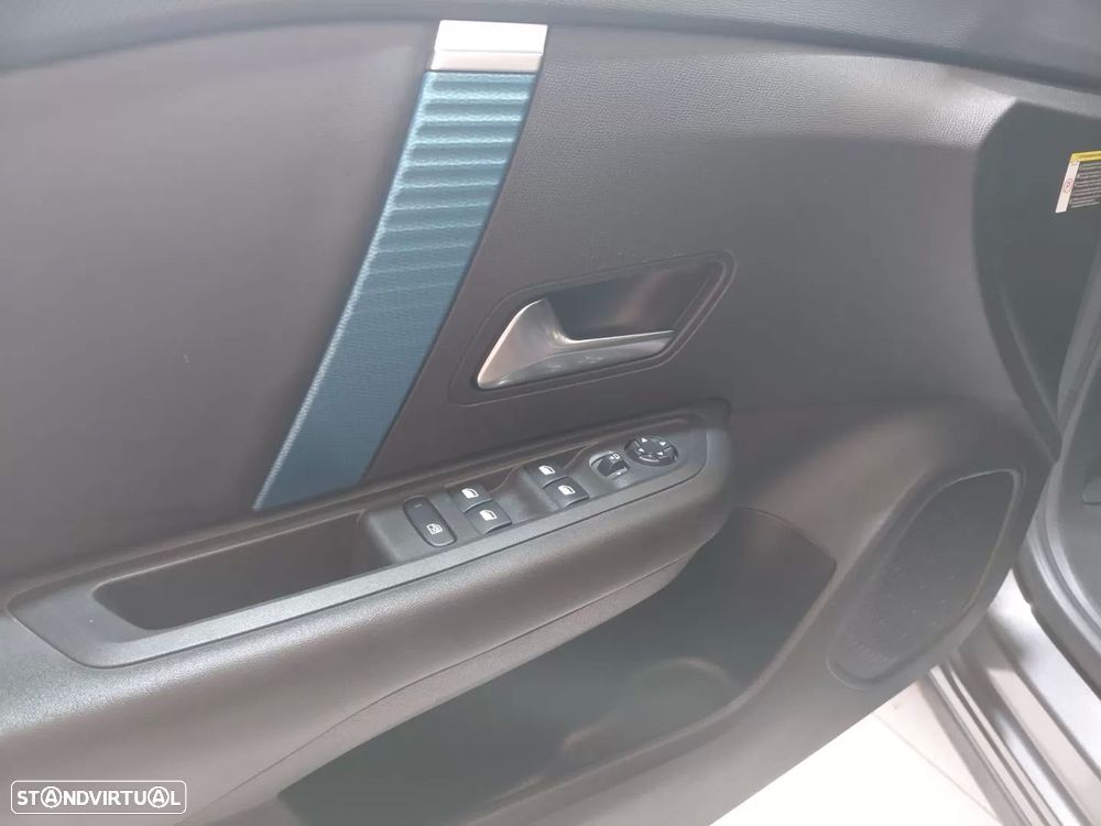 Citroën e-C4 50 kWh Shine - 12