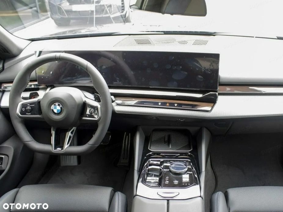 BMW Seria 5 520i mHEV M Sport - 9