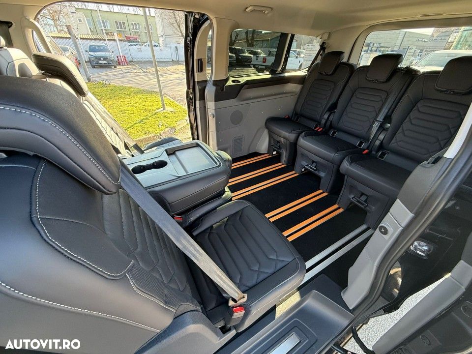 Ford Tourneo Custom - 9