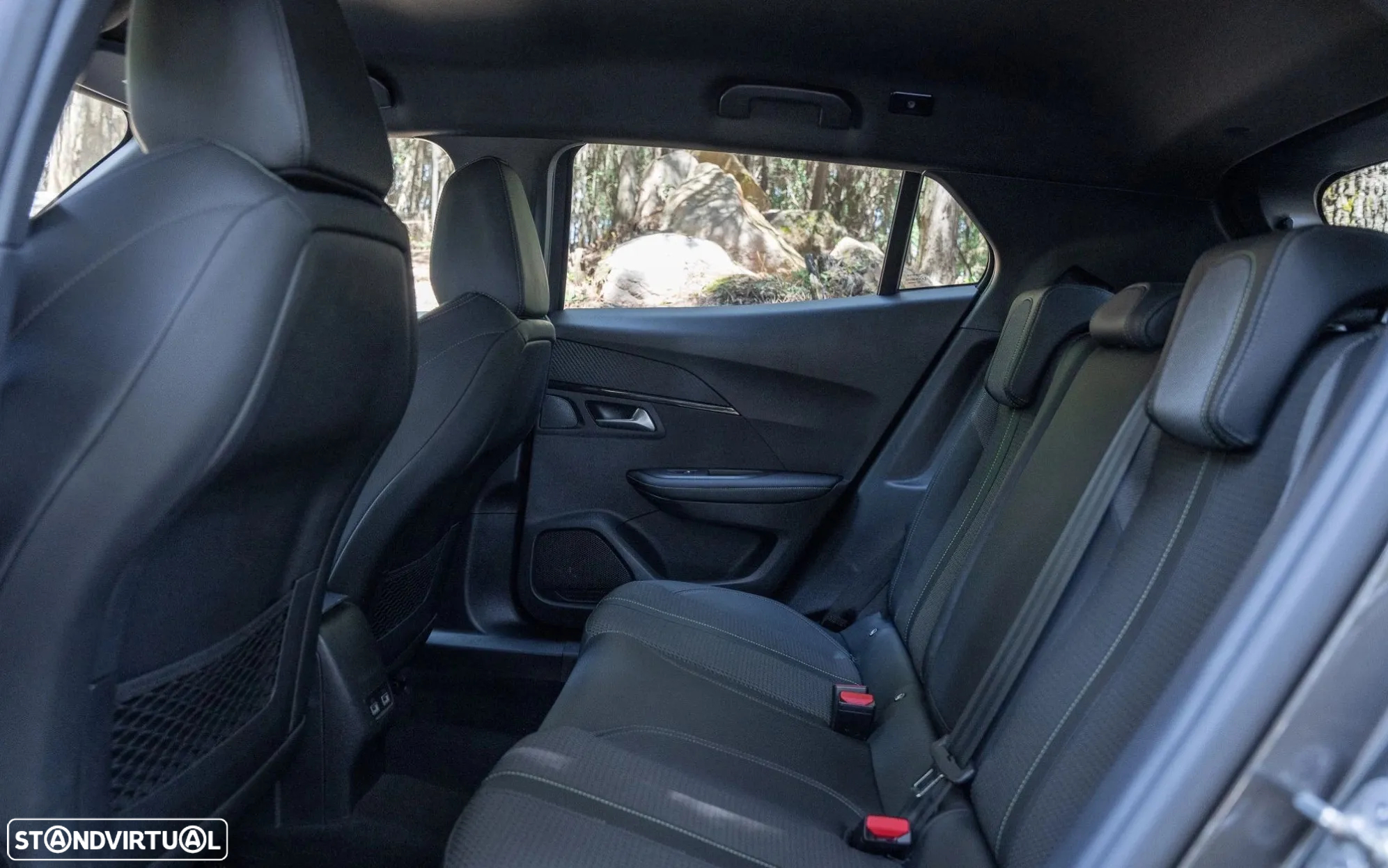 Peugeot 2008 1.5 BlueHDi GT EAT8 - 10