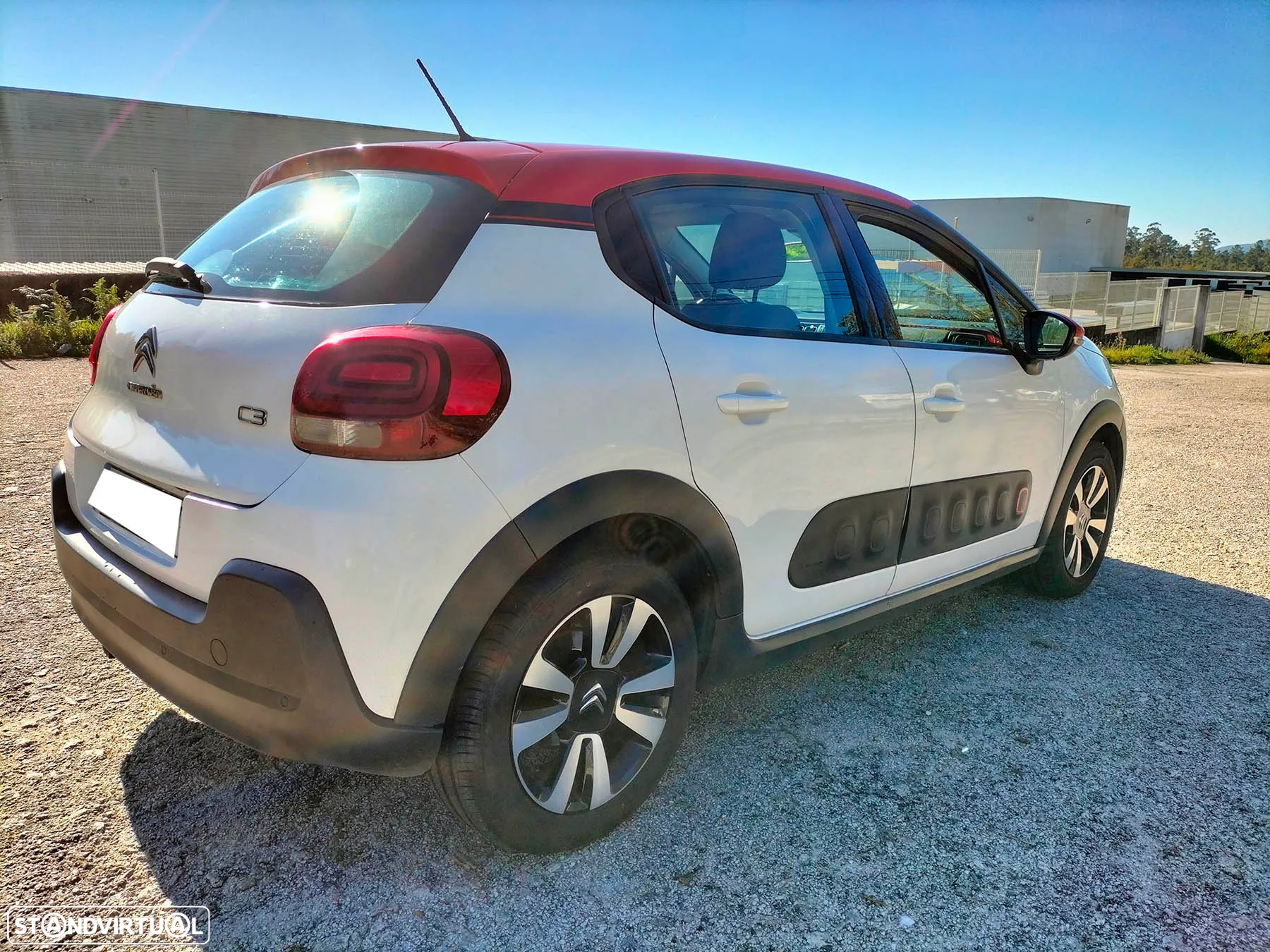 Citroën C3 1.2 PureTech Shine - 5