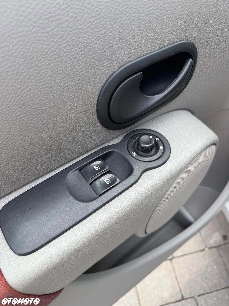 Renault Modus - 10