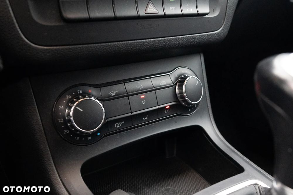 Mercedes-Benz Klasa B 180 BlueEFFICIENCY Edition - 21